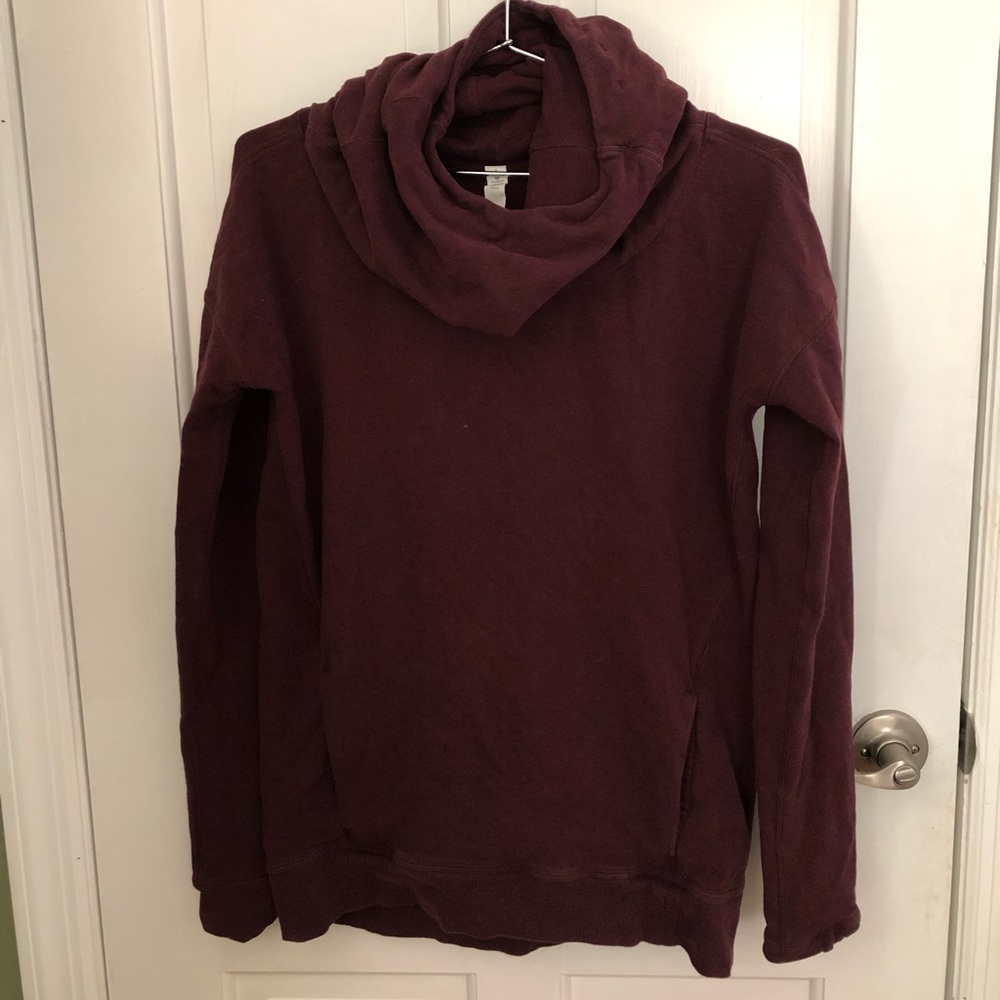 Lululemon Pull over hooded sweater